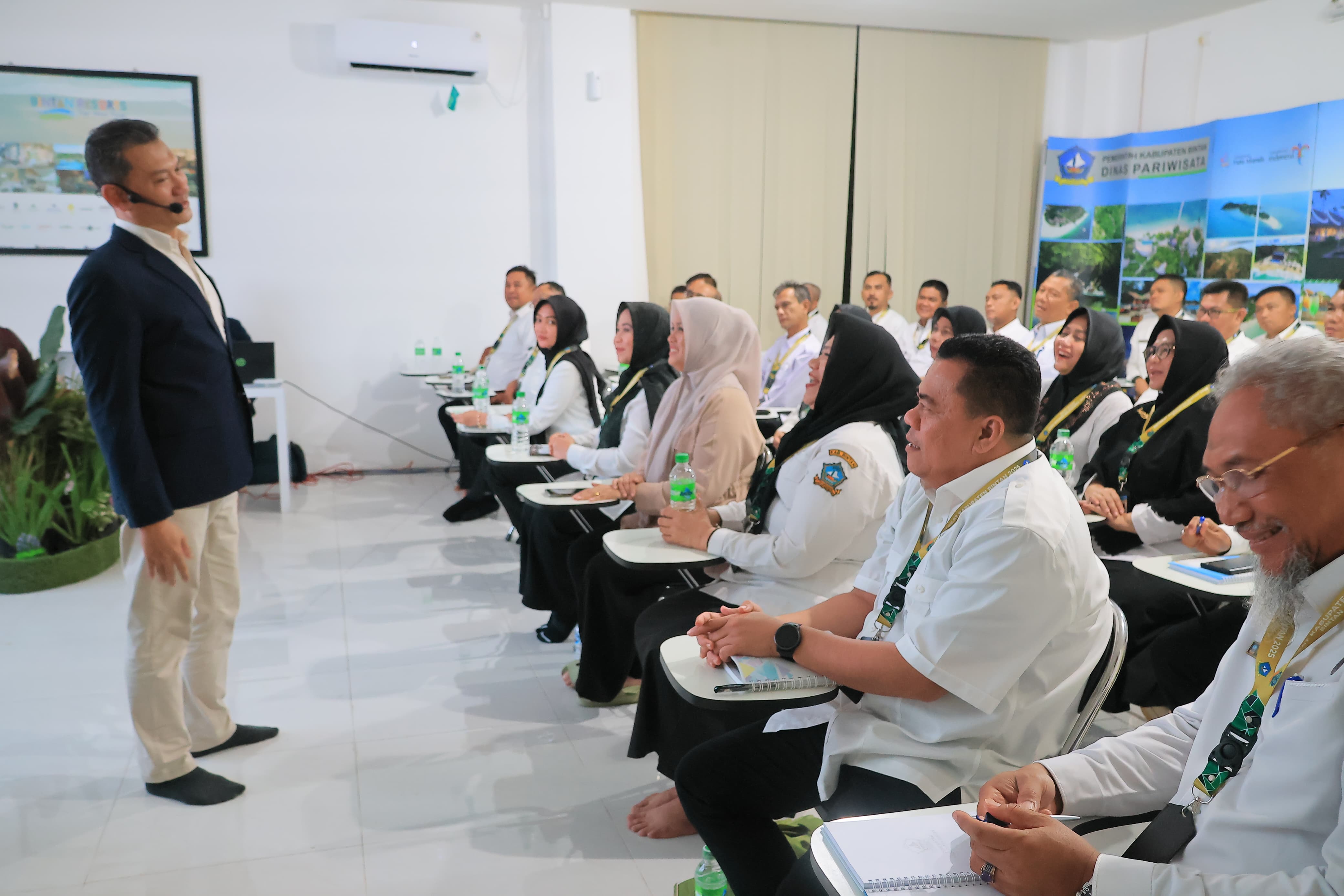 Bangkitkan Energi Positif, Seluruh Peserta Retreat Bintan Ikuti Sesi Training ESQ
