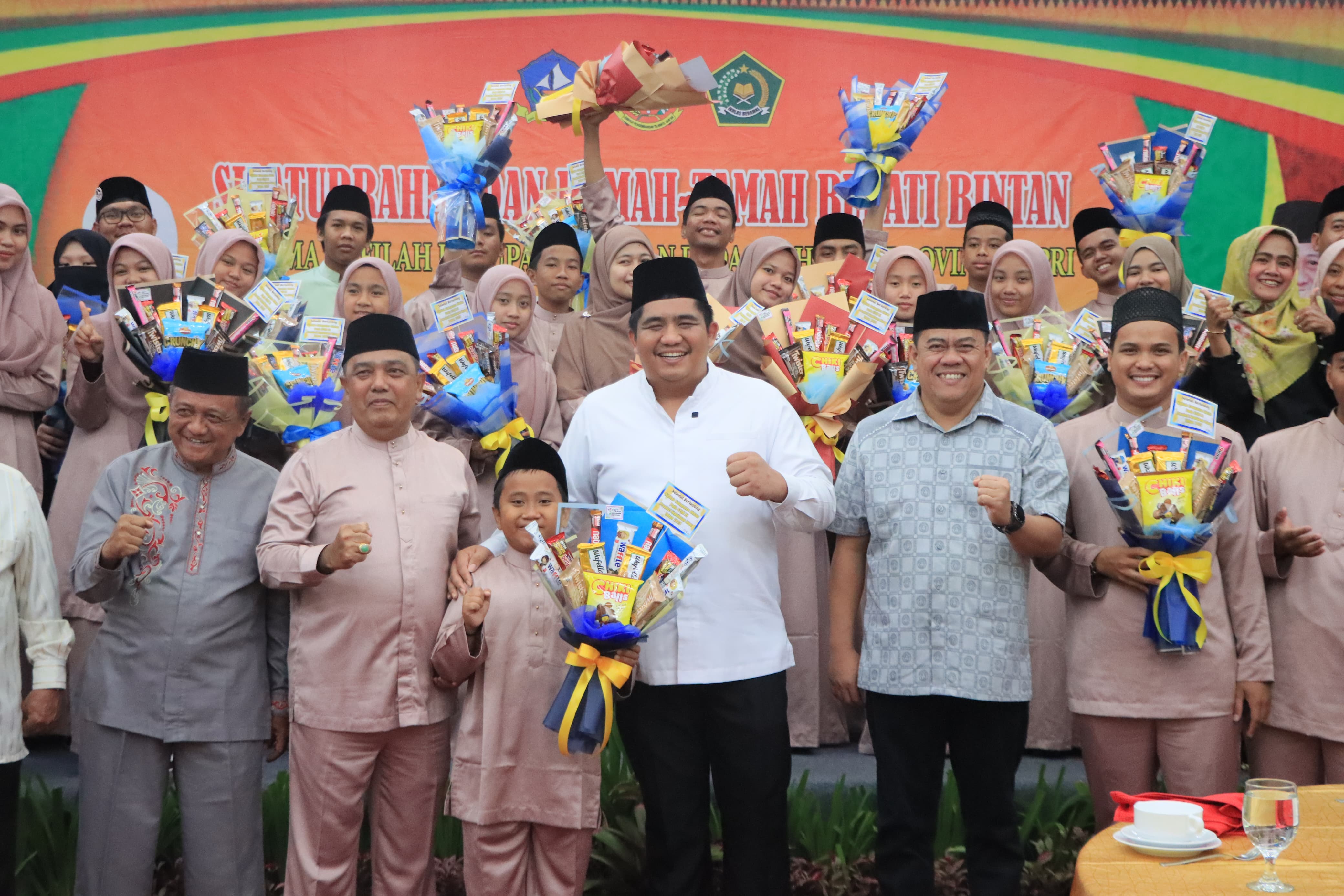 Ramah Tamah Bersama Kafilah Bintan, Bupati Roby : Luruskan Niat Untuk Membumikan Al-Qur'an