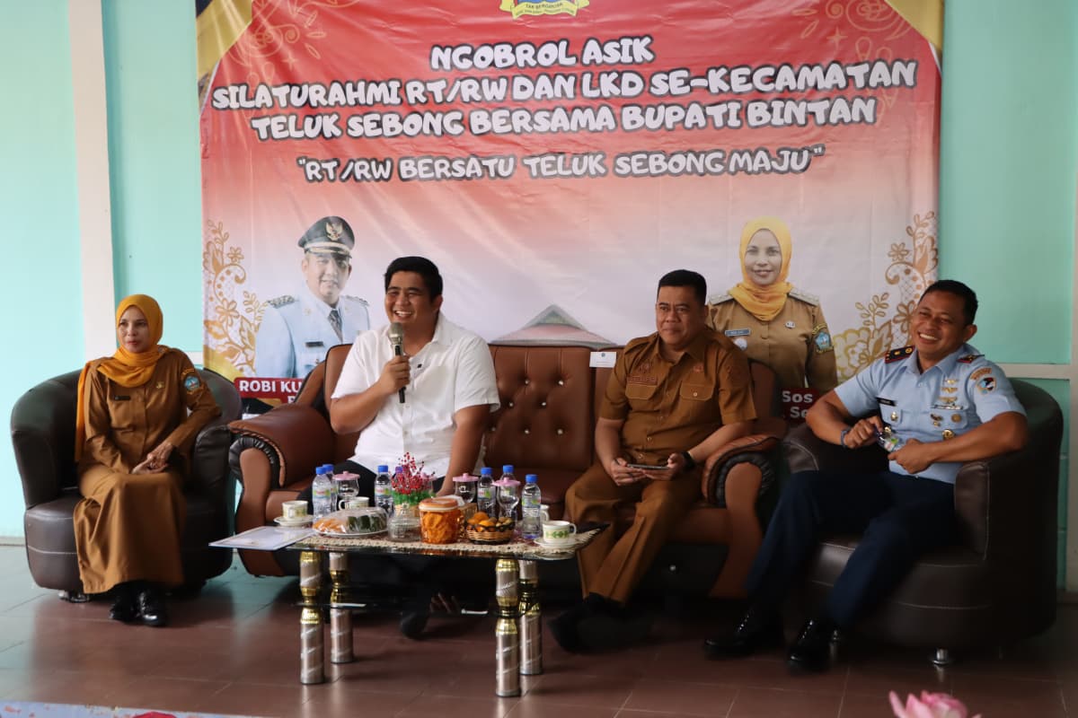 Kolaborasi Bersama RT/RW, Bupati Roby Serap Aspirasi dan Sampaikan Progres Pembangunan Daerah