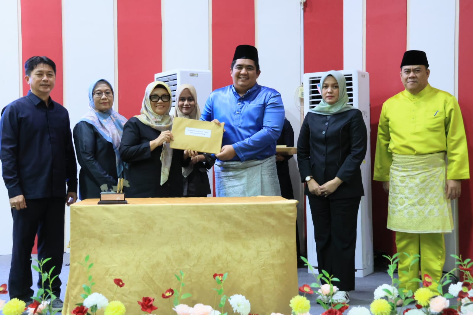 Rapat Paripurna DPRD Bintan, Bupati Roby Sampaikan Ranperda APBD 2026 dan Ranperda Perseroda Bintan Karya Bahari