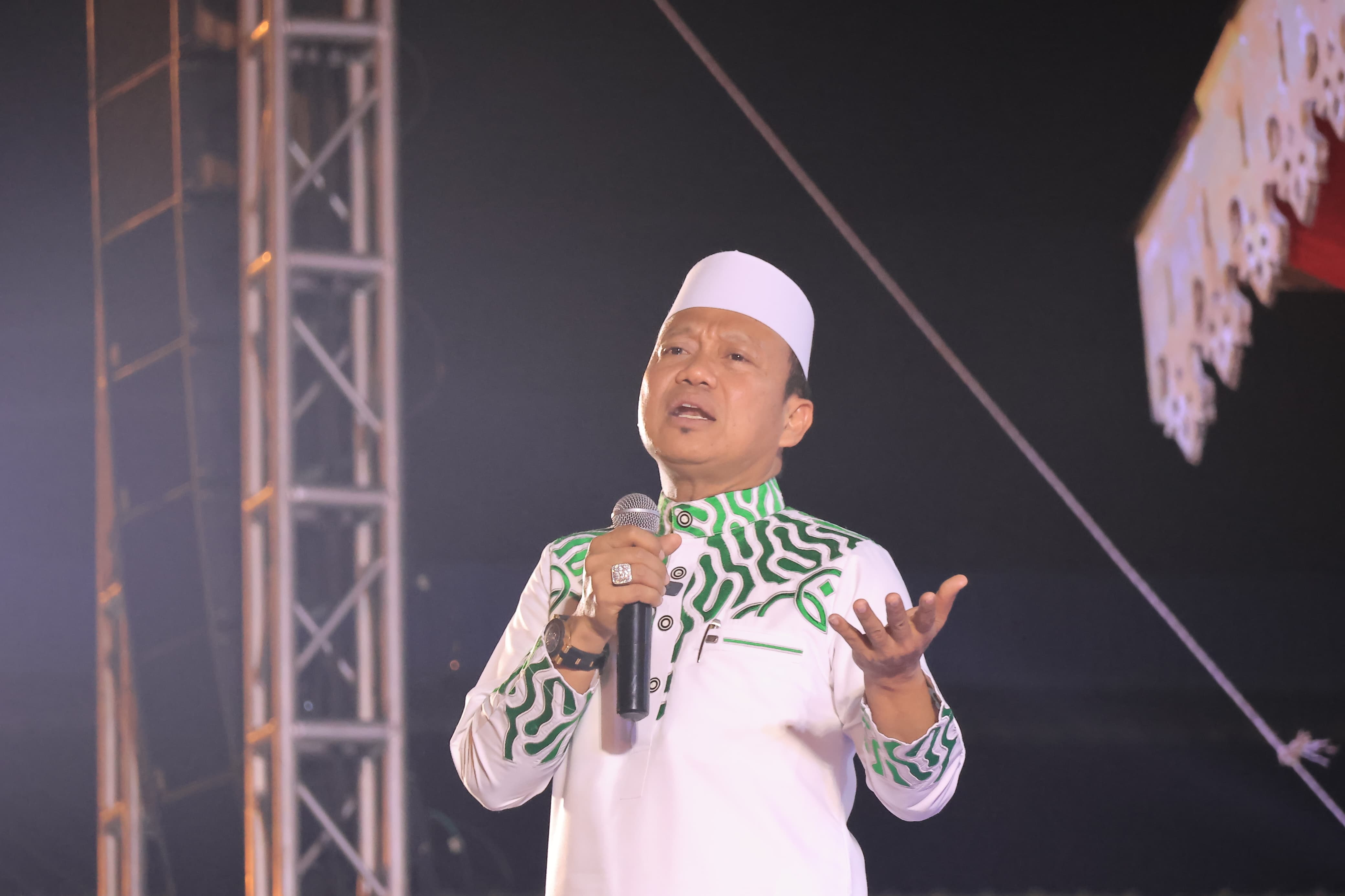 Tabligh Akbar Hari Jadi Ke-77 Kabupaten Bintan, Ribuan Masyarakat Padati Pelataran GOR Tanjung Uban