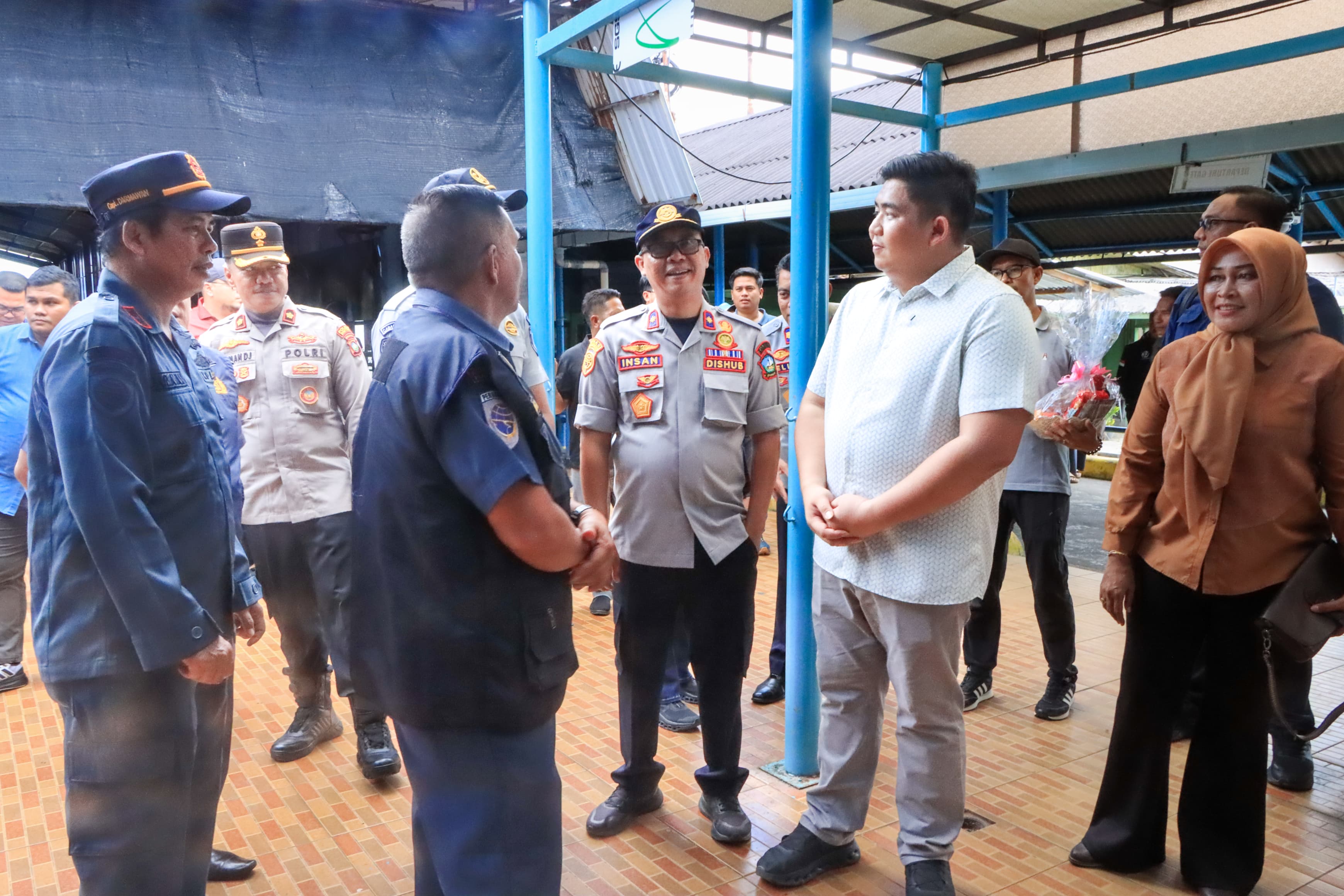 Bupati Roby Tinjau Kesiapan Pos Pengamanan Nataru di Pelabuhan Bulang Linggi Tanjung Uban