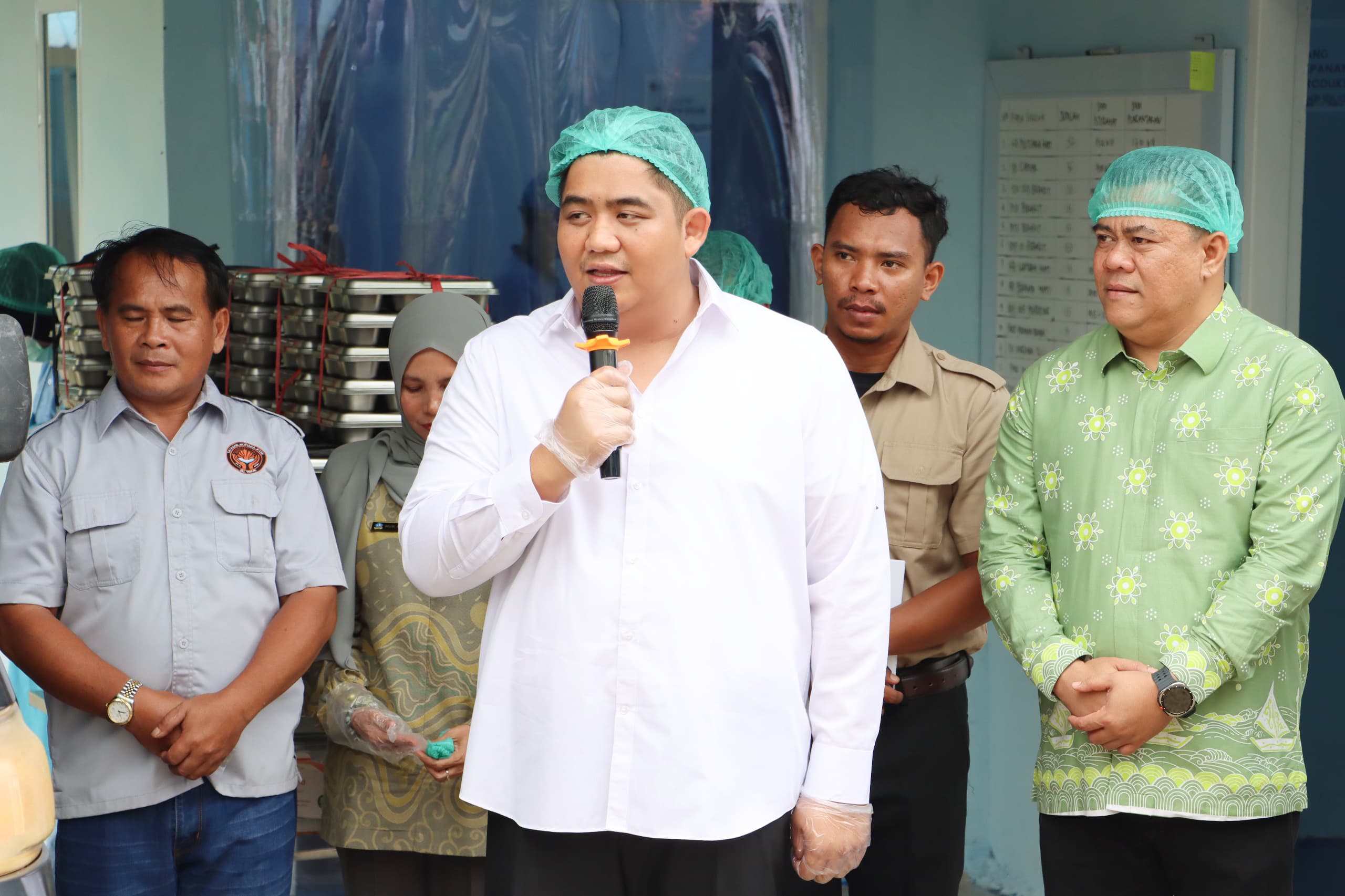 Tinjau Dapur SPPG, Roby Pastikan Setiap Menu Higienis dan Sesuai Standar Gizi